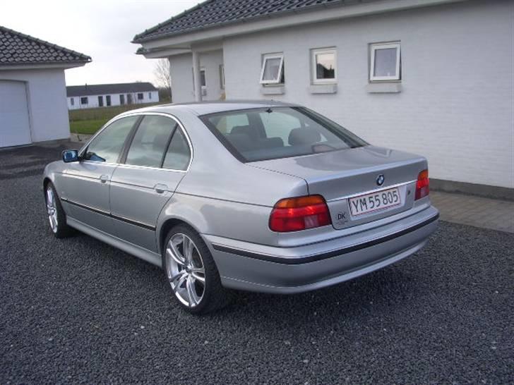 BMW 520 E39 SOLGT billede 6