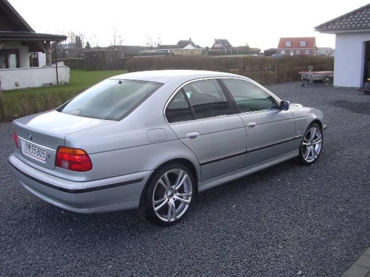 BMW 520 E39 SOLGT billede 7