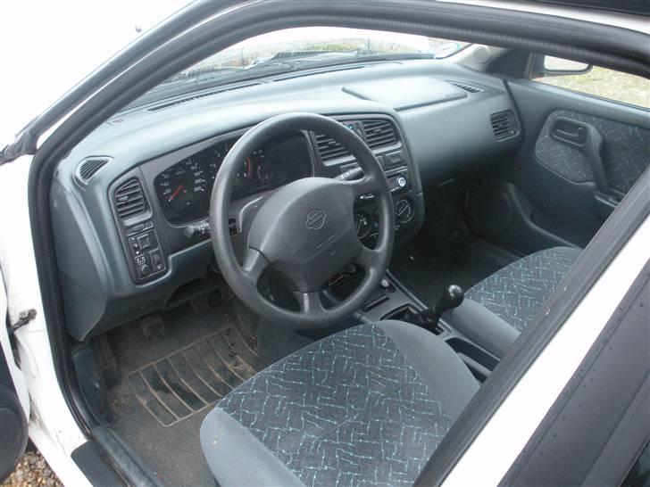 Nissan primera slx billede 2