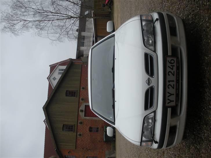 Nissan primera slx billede 3