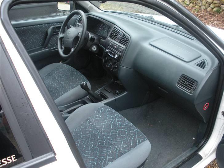 Nissan primera slx billede 8