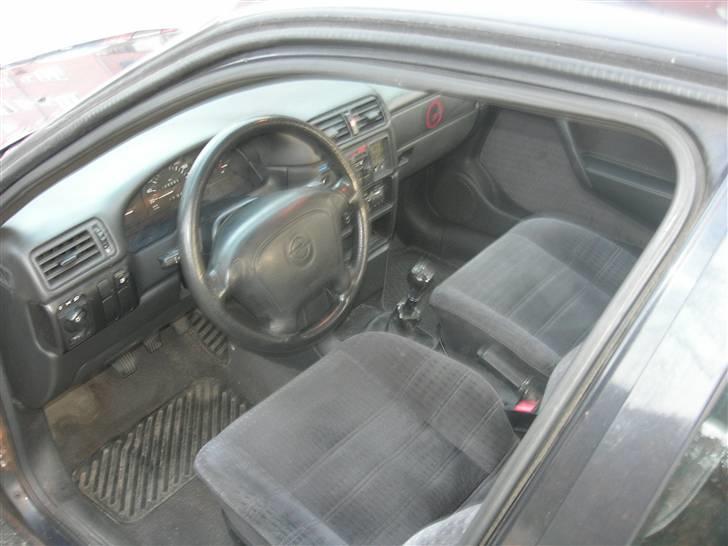 Opel vectra 2.0i gls SOLGT billede 6
