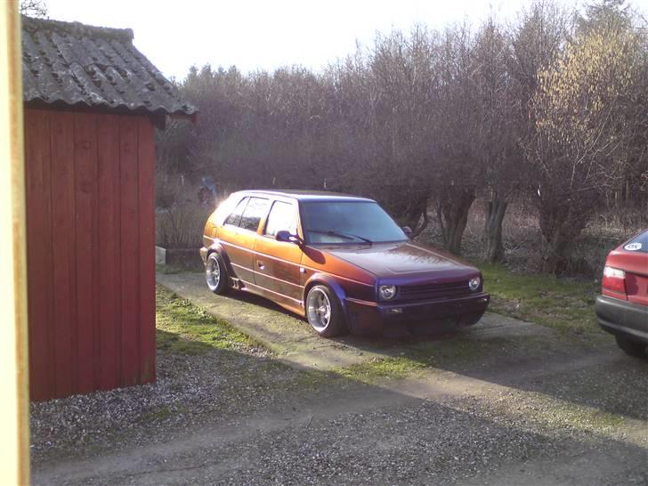 VW golf 2 Gti 16v - undskyld den ikk er nyvasket :) men se lige farven billede 20