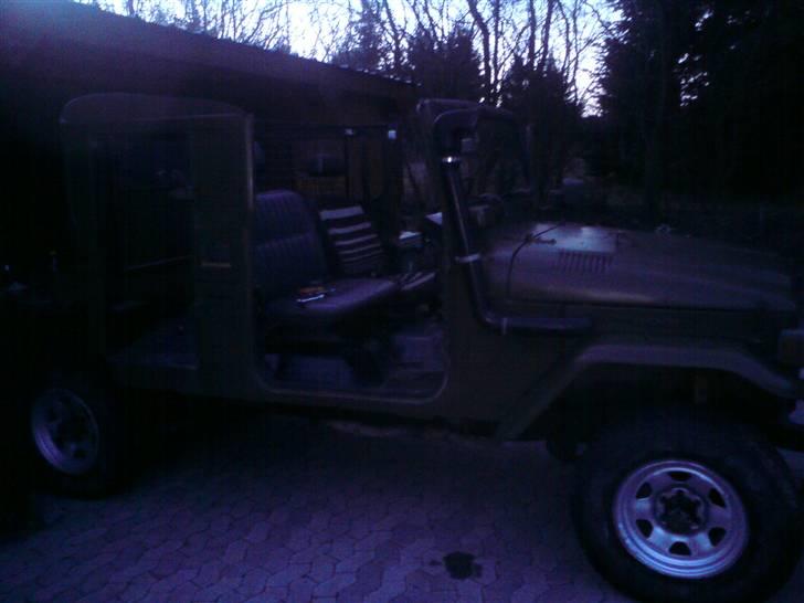 Toyota landcruiser bj 45 - så er afmonteringen begyndt. billede 9