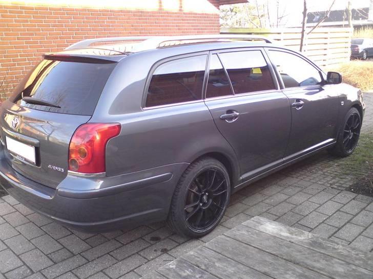 Toyota Avensis  billede 2