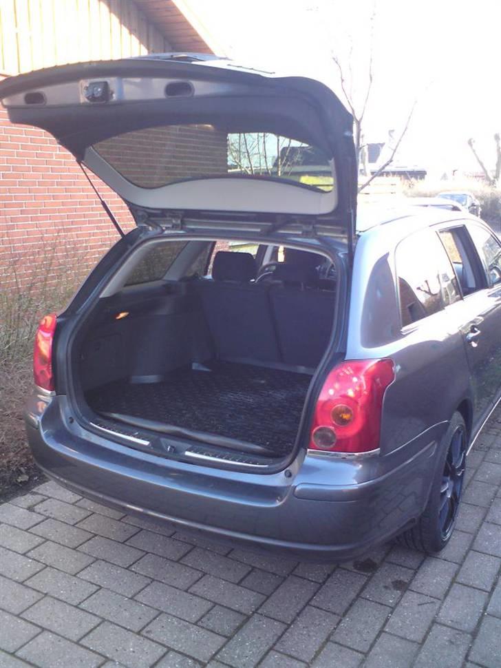 Toyota Avensis  billede 9