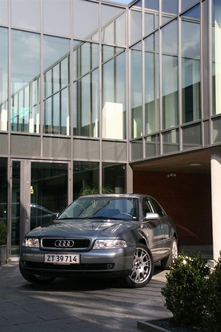 Audi A4 2.4 (SOLGT) billede 17