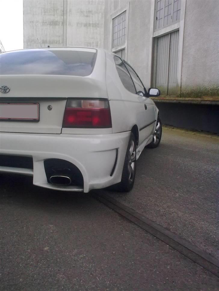 Toyota Corolla E10 (solgt) billede 5