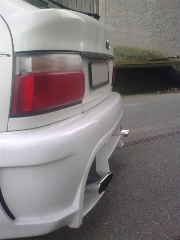 Toyota Corolla E10 (solgt) billede 6