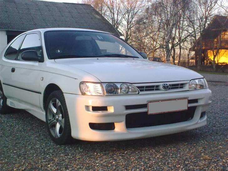 Toyota Corolla E10 (solgt) billede 8