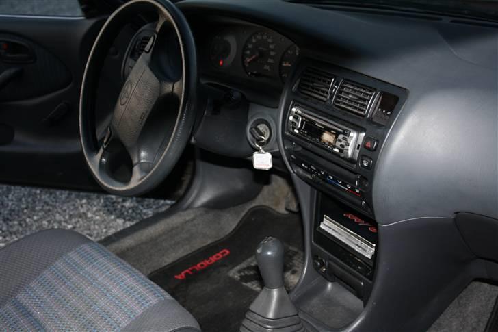 Toyota corolla (SOLGT) billede 2