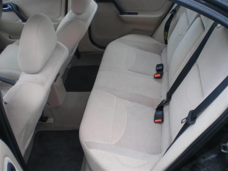 Nissan Primera 144 billede 4