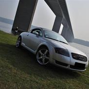 Audi TT 1,8T quattro TIL SALG