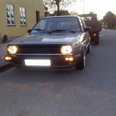 VW Golf 1,6 (solgt)