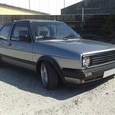 VW Golf 1,6 (solgt)
