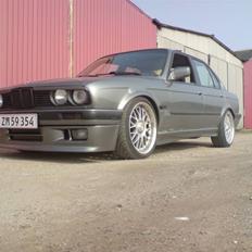 BMW E30 320i/323i wrapping