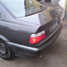BMW E36 325i Solgt