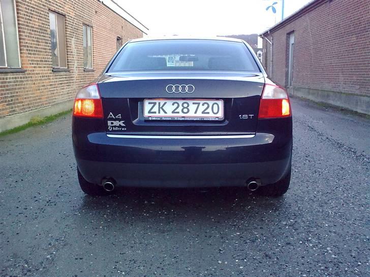 Audi A4 1,8 T (SOLGT) - april 2009 billede 16