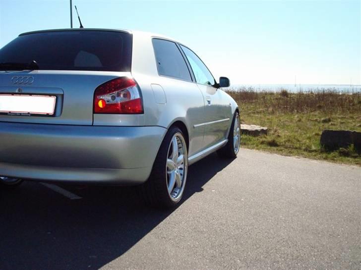 Audi A3 1.8 Turbo *Solgt* billede 12