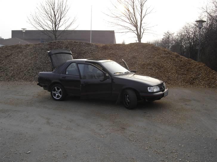 Ford Sierra 2,0i DOHC [SOLGT] billede 2