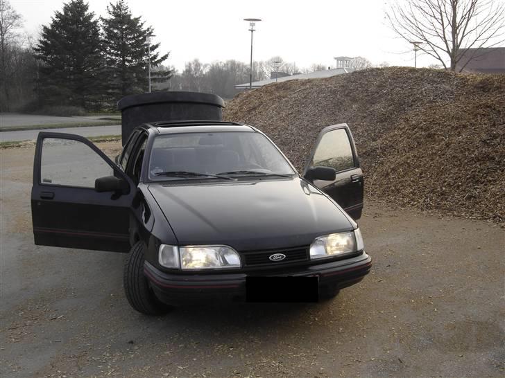 Ford Sierra 2,0i DOHC [SOLGT] billede 3