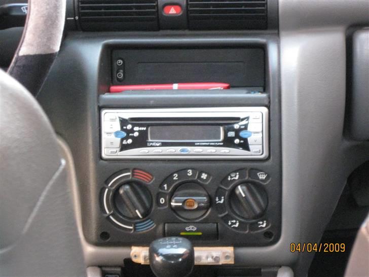 Opel Astra 1,6i  solgt - taget d. 4/4-09 billede 9