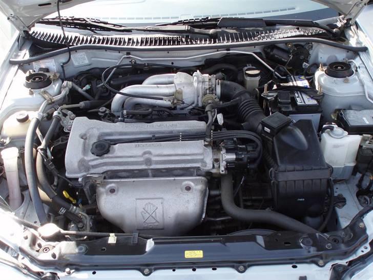 Mazda 323F 1,5 GLX billede 10
