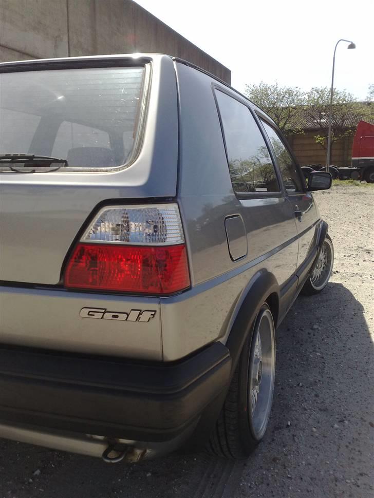VW Golf 1,6 (solgt) billede 7