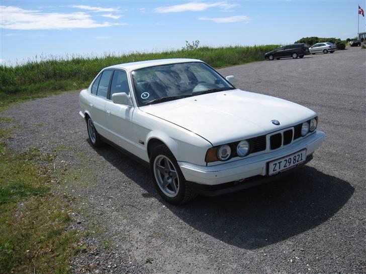 BMW 518I (SOLGT) billede 1