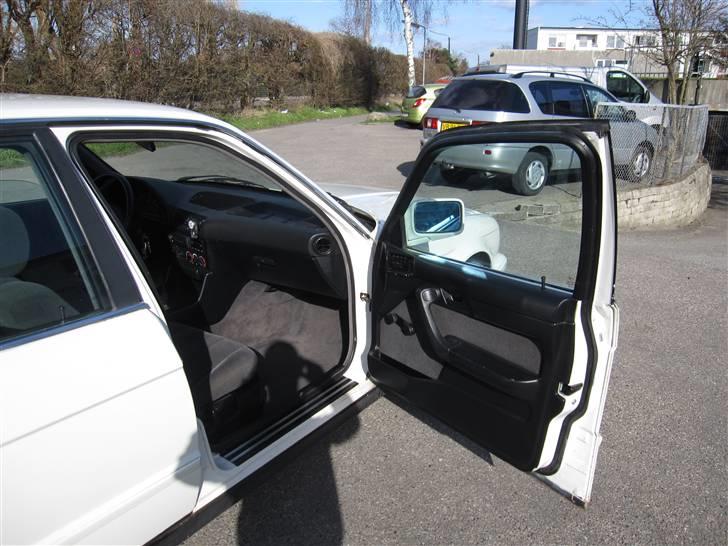 BMW 518I (SOLGT) billede 8