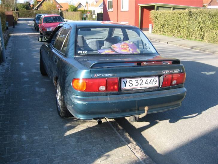 Mitsubishi Lancer 16v GLXi billede 1