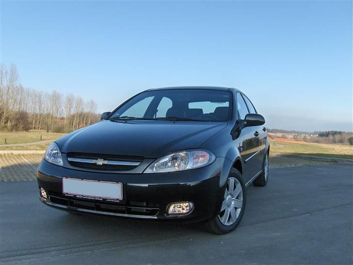 Chevrolet Lacetti  (TOTALT SKADET) billede 1