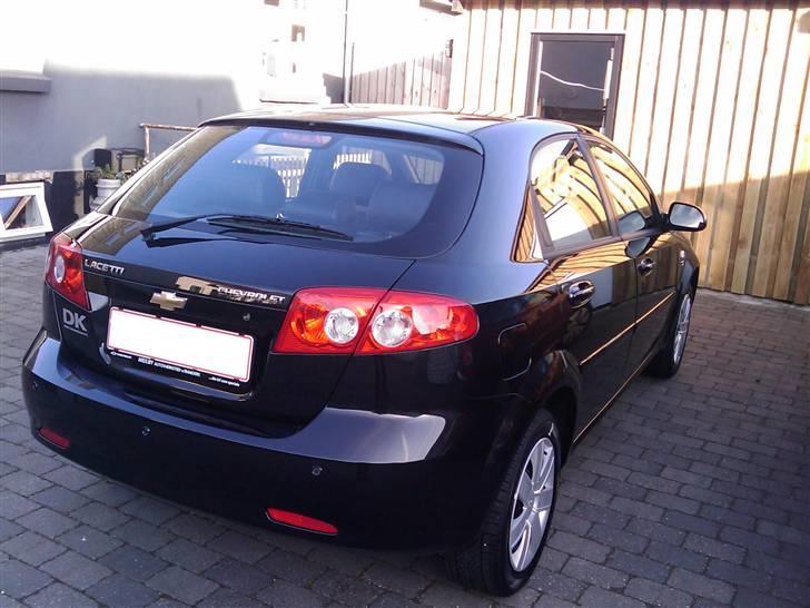 Chevrolet Lacetti  (TOTALT SKADET) billede 3