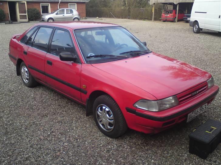 Toyota carina 2 1.6 ( skrottet ) billede 2