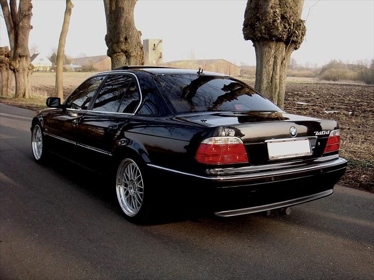 BMW ------ 740d - E38 ------- billede 2