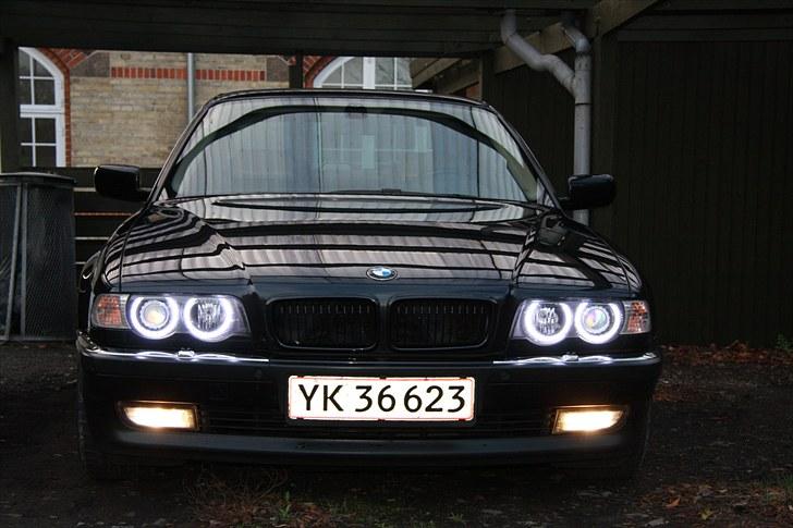 BMW ------ 740d - E38 ------- billede 8