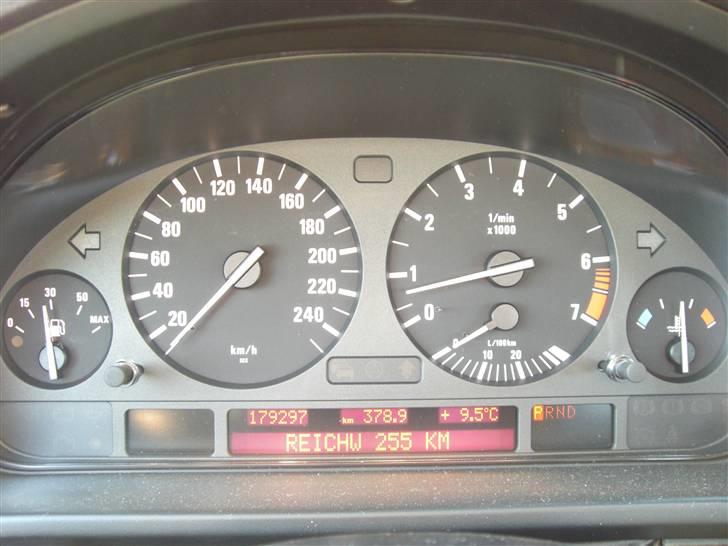 BMW E39 523I stepr -SOLGT- billede 8