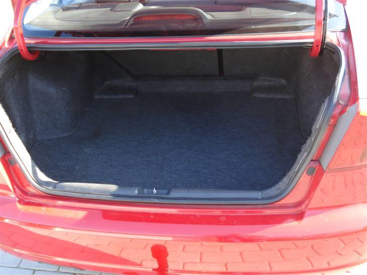 Honda Civic (SOLGT) - Dejligt med et stort bagagerum billede 10