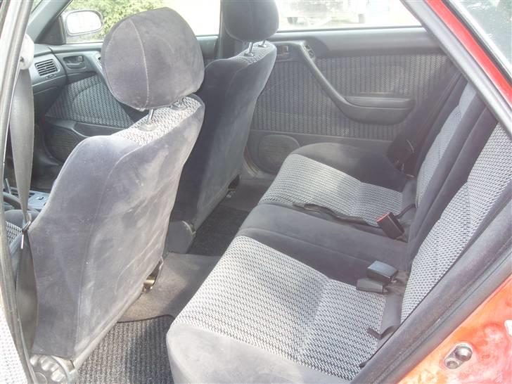 Toyota Carina E 2.0 GLI *Solgt* billede 12