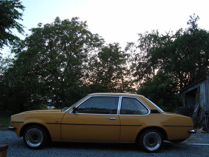 Opel Ascona B 1,6 S Submarine billede 19