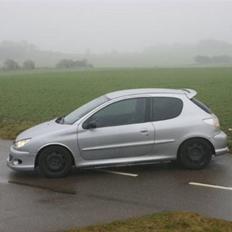 Peugeot 206 GT