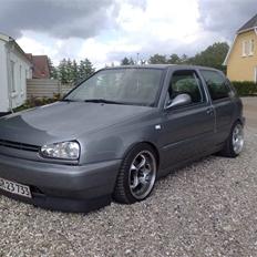 VW Golf 3 1,8 CL (SOLGT)