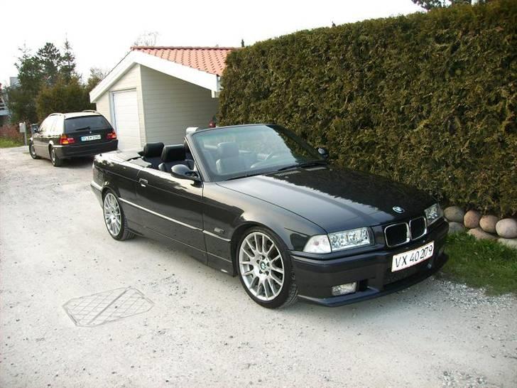 BMW 325i Cabriolet *Solgt* billede 1