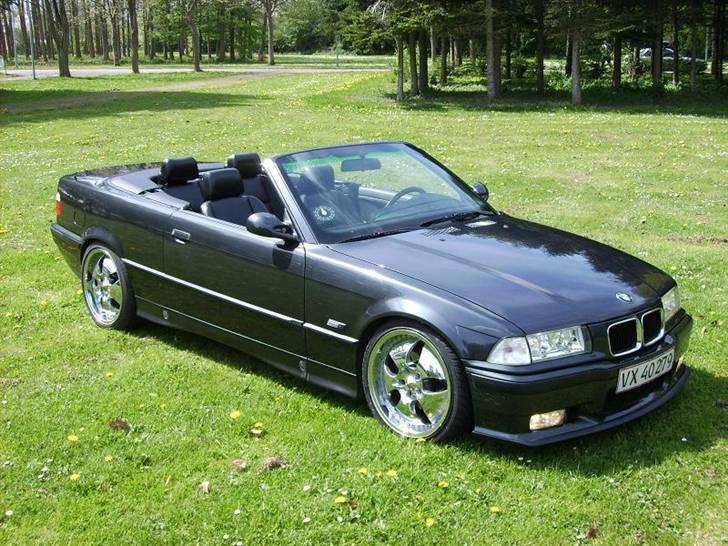 BMW 325i Cabriolet *Solgt* billede 9