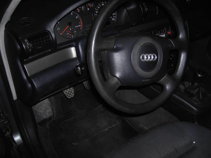 Audi A4 1.8 T solgt billede 9