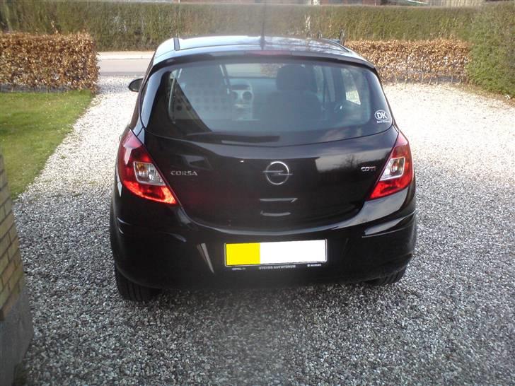 Opel corsa d VAN enjoy billede 2