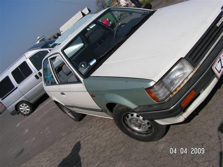 Mazda 323 LX SOLGT billede 12