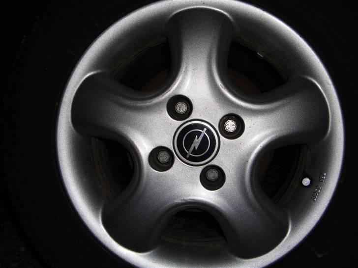 Opel Vectra A - De vilde 15 tommer orgi opel fælge med Point S sommerdæk billede 13