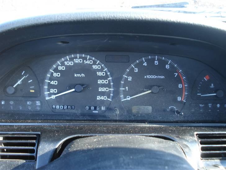 Nissan 200sx s13 solgt  - ja bilen har ikke kørt langt billede 9