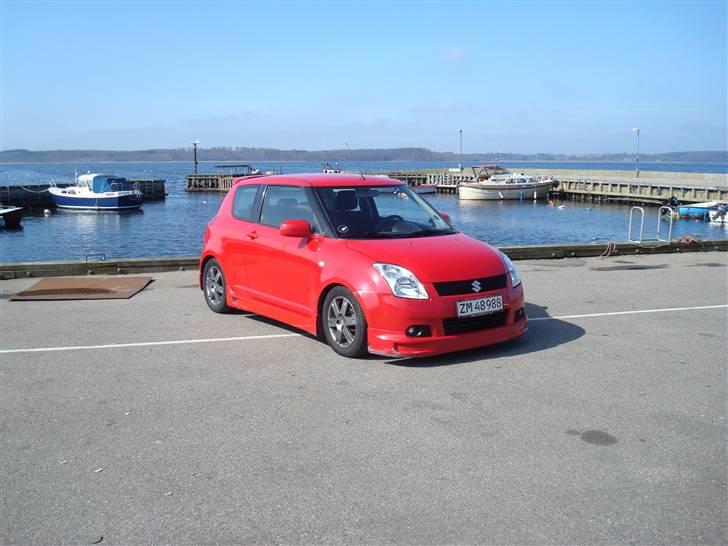 Suzuki Swift 1,5 16V billede 1